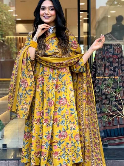 Women Floral Printed V-Neck Anarkali Kurta with Palazzos & With Dupatta